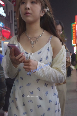 (BC-AA-508)顶级肉臀微胖小姐姐..排队买奶茶被CD干净白内